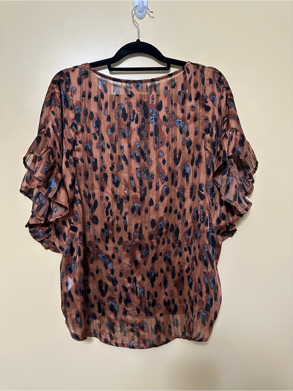 Umgee Metallic Leopard Print Ruffle Sleeve Blouse Women L Semi-Sheer - Picture 4 of 4